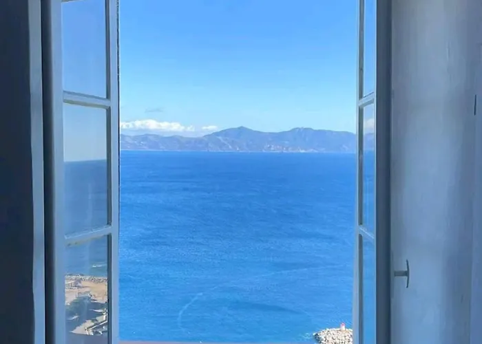 Vue En Plein Centre De * Cargèse